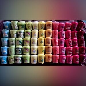 12 Yankee votive sampler candles lot bundle